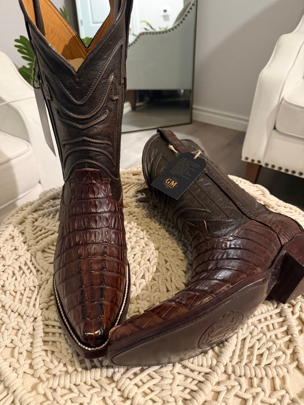 CAIMAN TAIL CUT